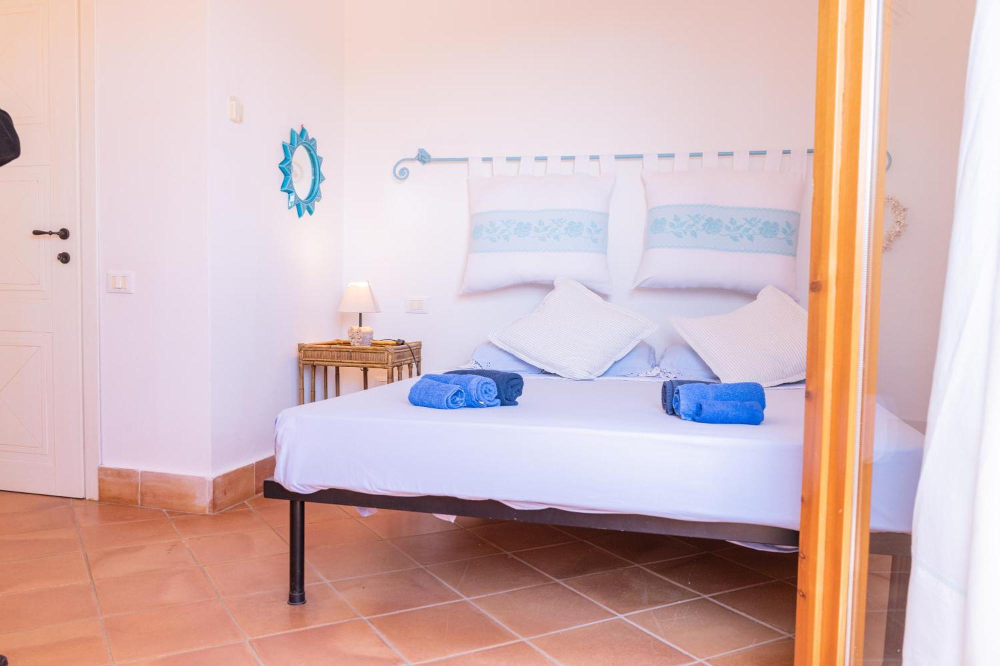 Residenza Del Barone Villa Zoe Chia - Vista Mare Zewnętrze zdjęcie