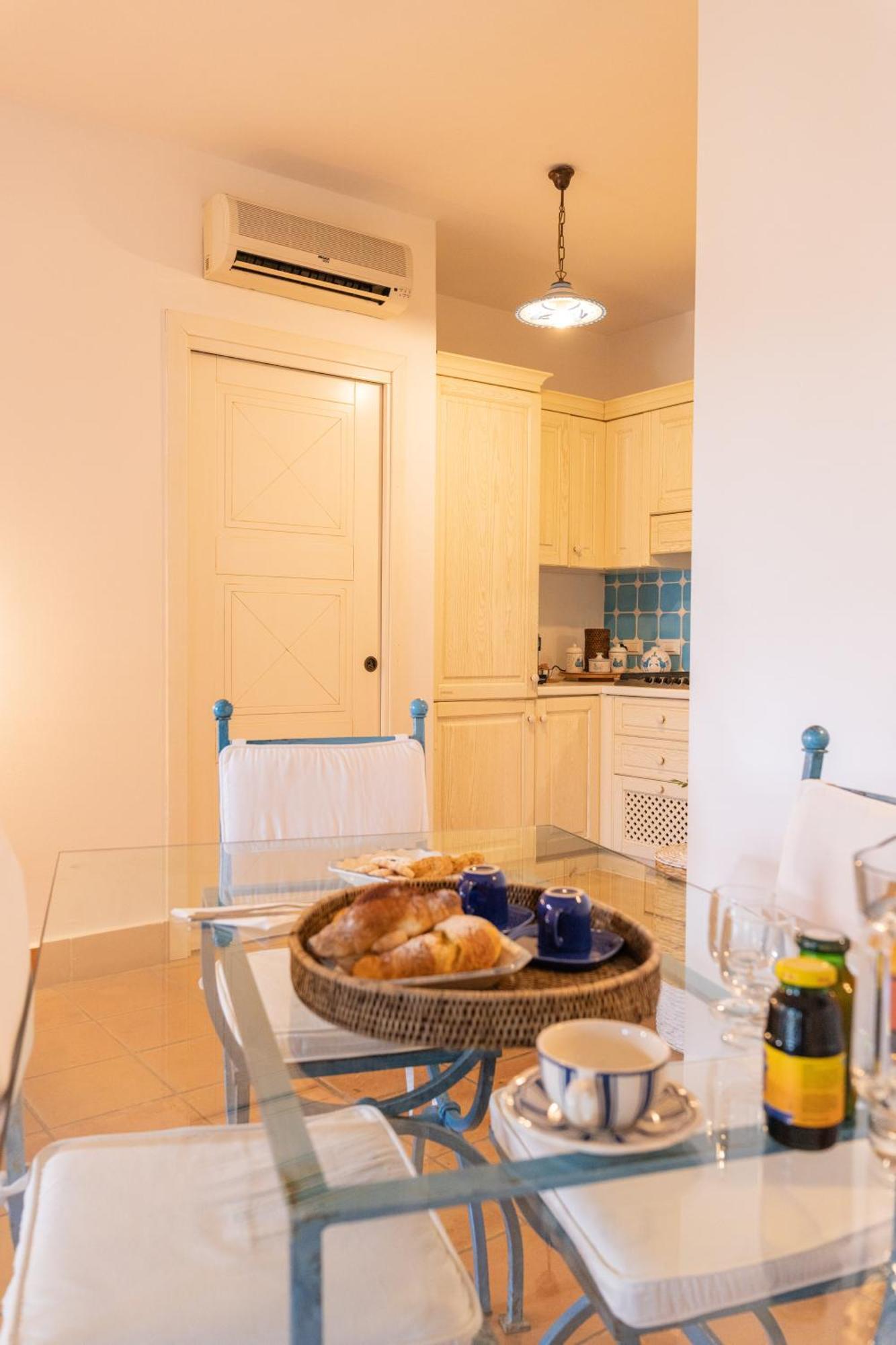 Residenza Del Barone Villa Zoe Chia - Vista Mare Zewnętrze zdjęcie